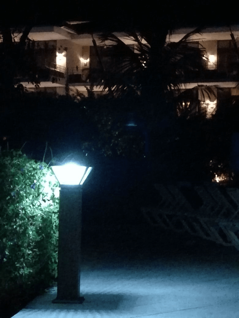 Brightest solar garden lights deals